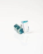 CAIRN ピアス Deep Blue