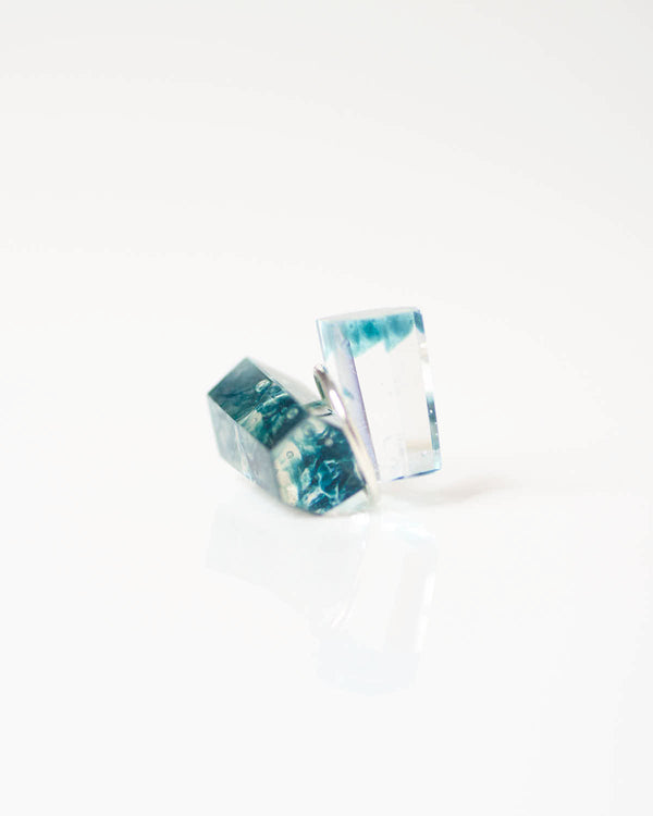 CAIRN ピアス Deep Blue